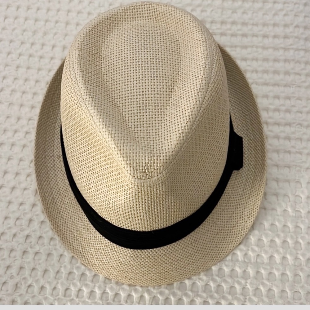 Hat - Picture 3 of 6